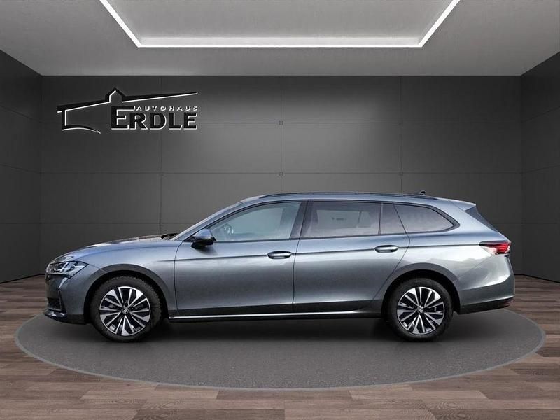 Gebraucht Skoda Superb Selection 150 PS (110 kW) 2025 Grau Kombi