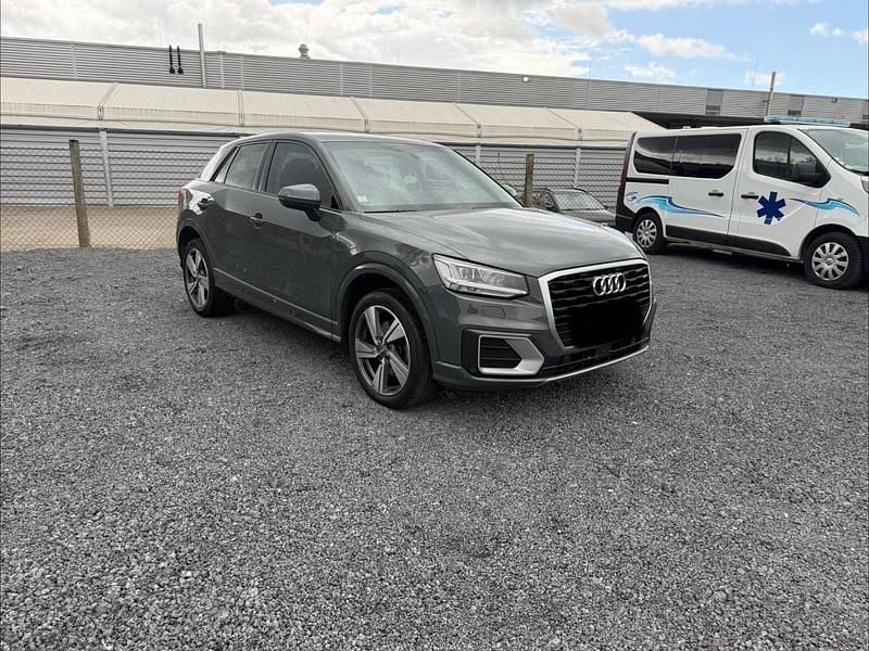 Gebraucht Audi Q2 Design 150 PS (110 kW) 2017 Grau SUV