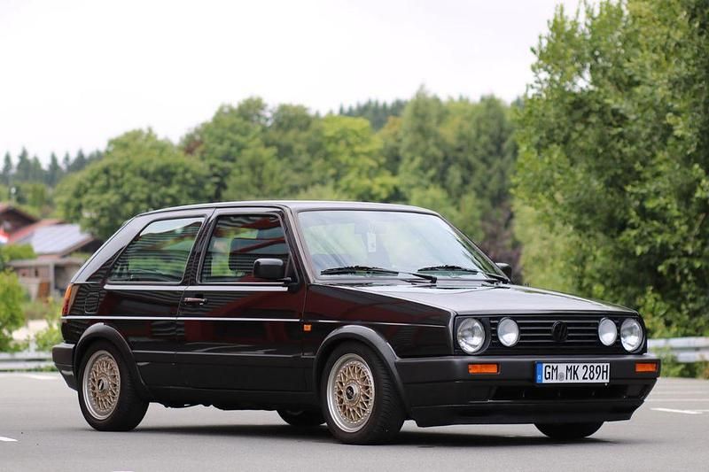 Grau Gebraucht 1989 VW Golf II GT Limousine | 15.600 € - Bild 1/4