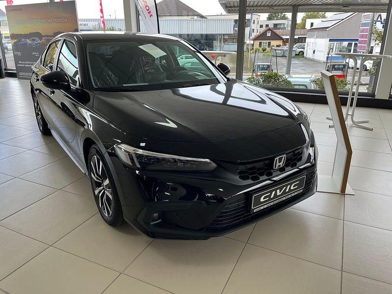 Neu Honda Civic Elegance 143 PS (105 kW) 2025 Schwarz Limousine