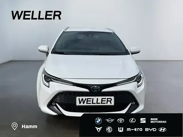 Gebraucht Toyota Corolla Team 184 PS (135 kW) 2022 Weiss Kombi
