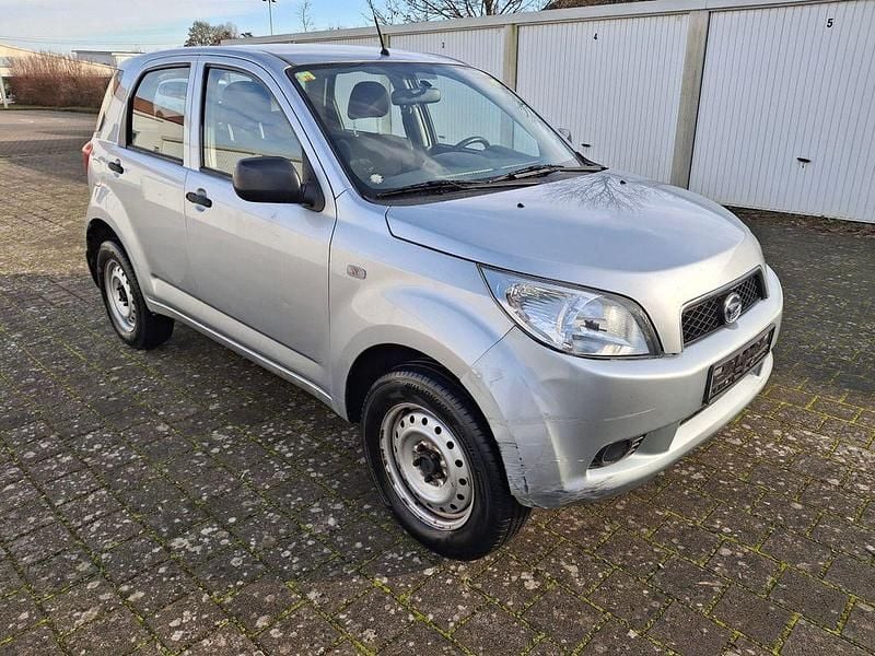 Silber Gebraucht 2006 Daihatsu Terios SUV | 1.690 € (Superpreis) - Bild 1/4