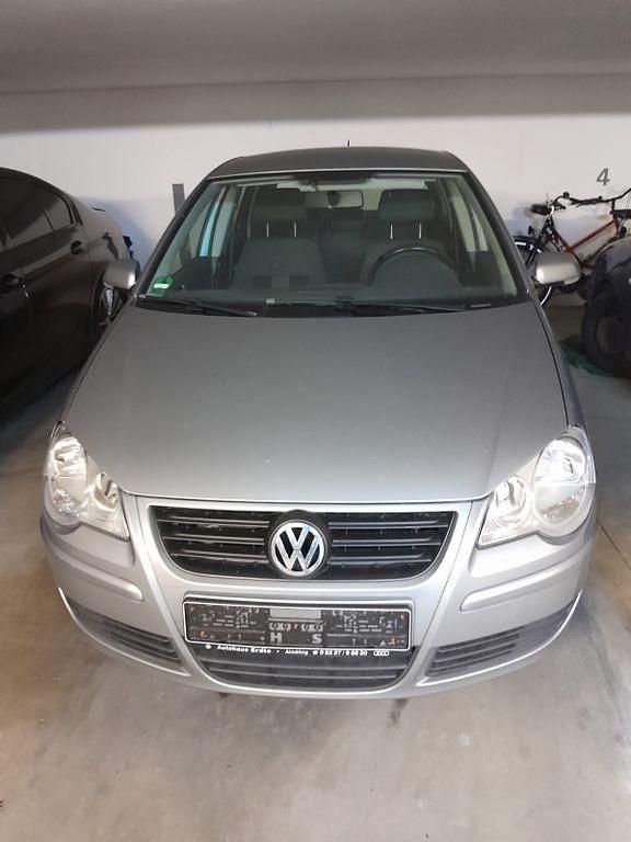 Gebraucht VW Polo 69 PS (50 kW) 2008 Grau Kleinwagen