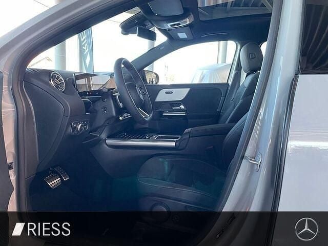 Gebraucht Mercedes GLA180 AMG 136 PS (100 kW) 2025 Grau SUV