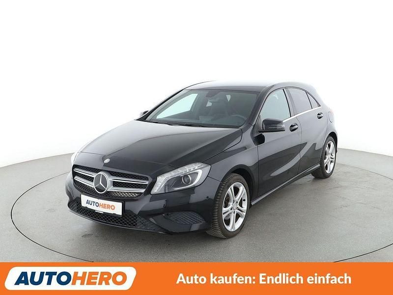 Schwarz Gebraucht 2014 Mercedes A180 Urban Limousine | 14.740 € (Fairer Preis) - Bild 1/3