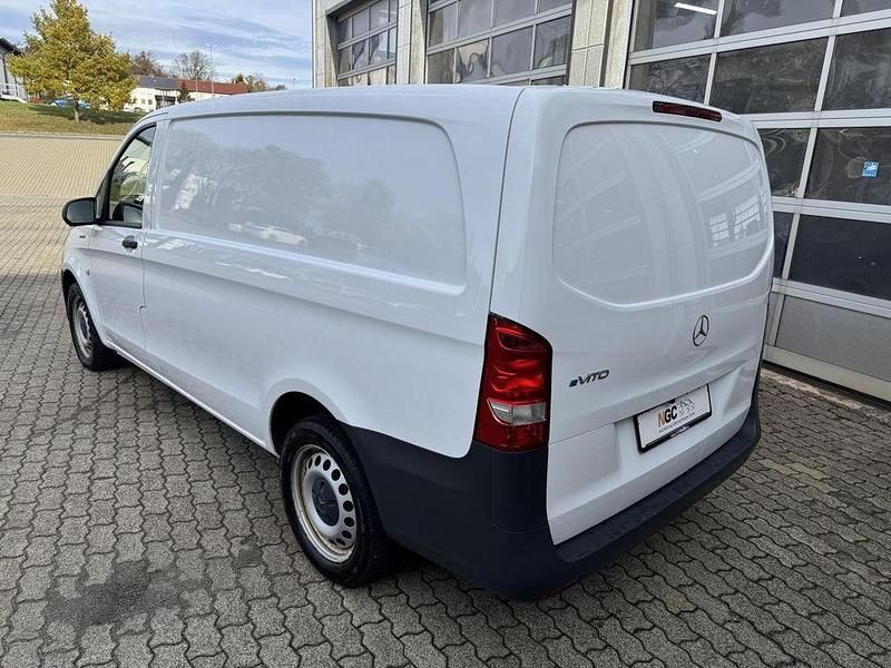Gebraucht Mercedes e-Vito 85 kW (116 PS) 2021 Weiß Van / Kleinbus