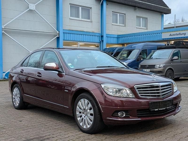 Rot Gebraucht 2007 Mercedes C200 Elegance Limousine | 4.999 € (Guter Preis) - Bild 1/4