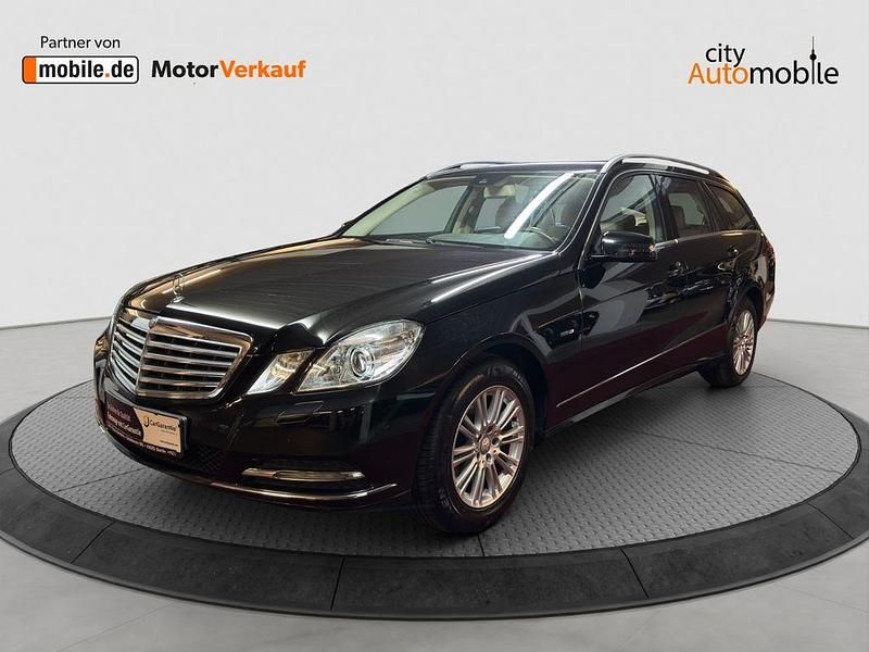 Gebraucht Mercedes E250 204 PS (150 kW) 2011 Schwarz Kombi