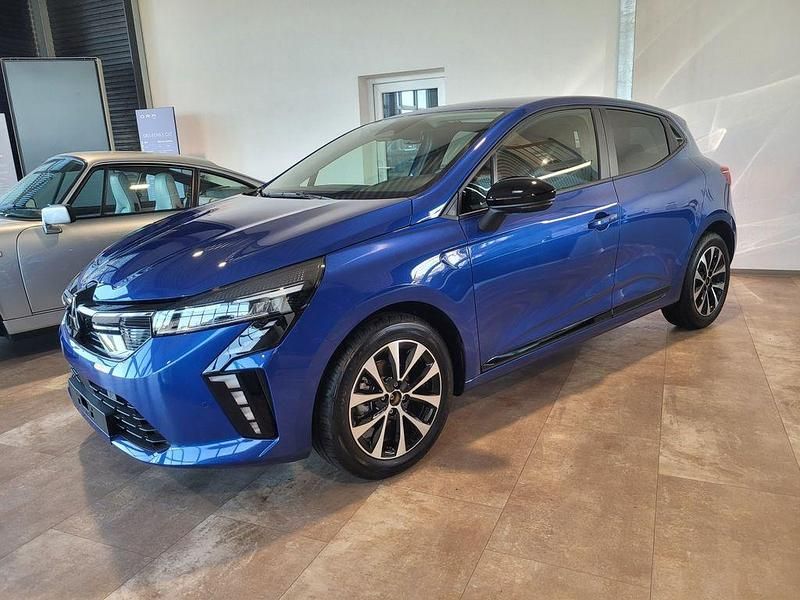 Neu Mitsubishi Colt Plus 91 PS (66 kW) 2025 Blau Limousine