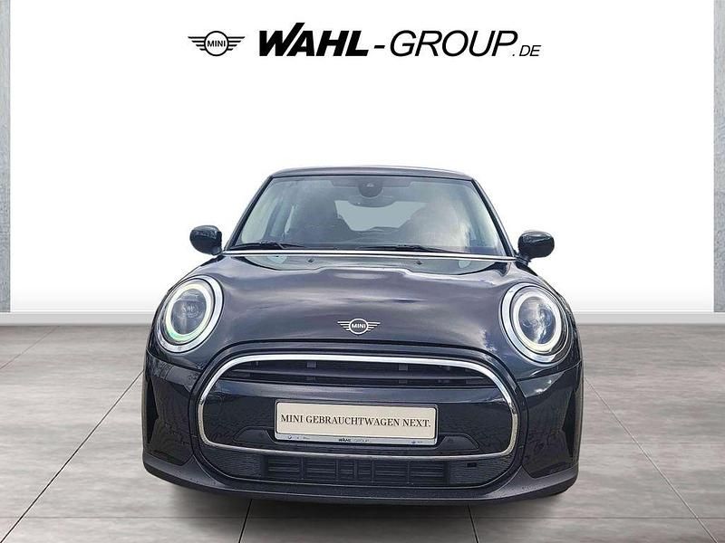 Gebraucht Mini Cooper Hatch 136 PS (100 kW) 2023 Schwarz Kleinwagen