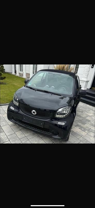 Gebraucht Smart ForTwo Coupé 60 PS (44 kW) 2017 Schwarz Coupé