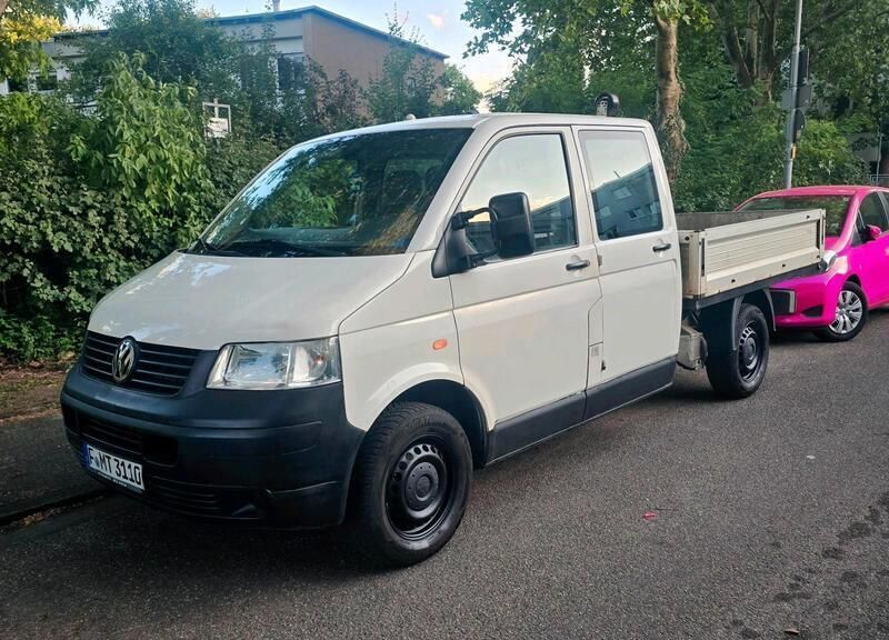 Weiß Gebraucht 2007 VW T5 Van | 4.800 € (Etwas zu teuer) - Bild 1/4
