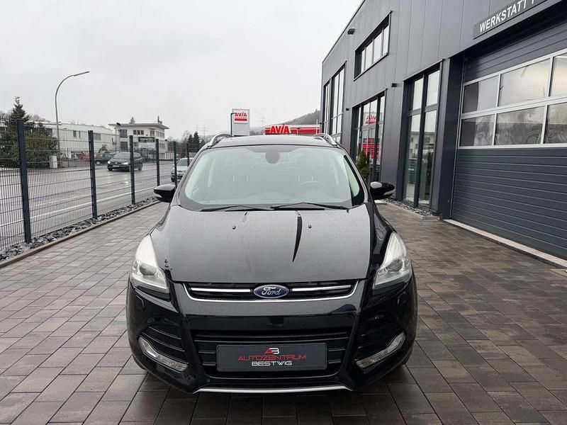 Gebraucht Ford Kuga Titanium 140 PS (102 kW) 2013 Schwarz SUV