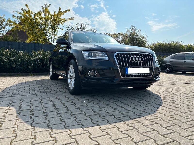 Schwarz Gebraucht 2016 Audi Q5 Sport SUV | 19.000 € (Fairer Preis) - Bild 1/4