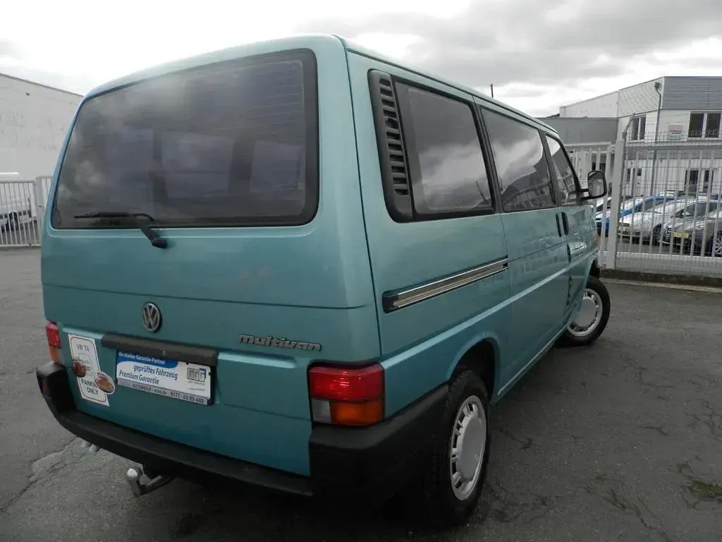 Gebraucht VW Multivan 68 PS (50 kW) 1995 Blau Van / Kleinbus