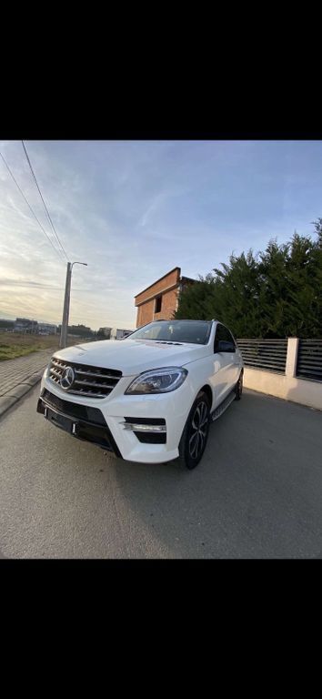 Weiß Gebraucht 2015 Mercedes ML350 SUV | 22.600 € (Fairer Preis) - Bild 1/4