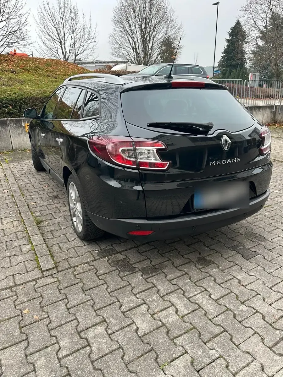 Gebraucht Renault Mégane GrandTour 110 PS (80 kW) 2024 Schwarz Kombi