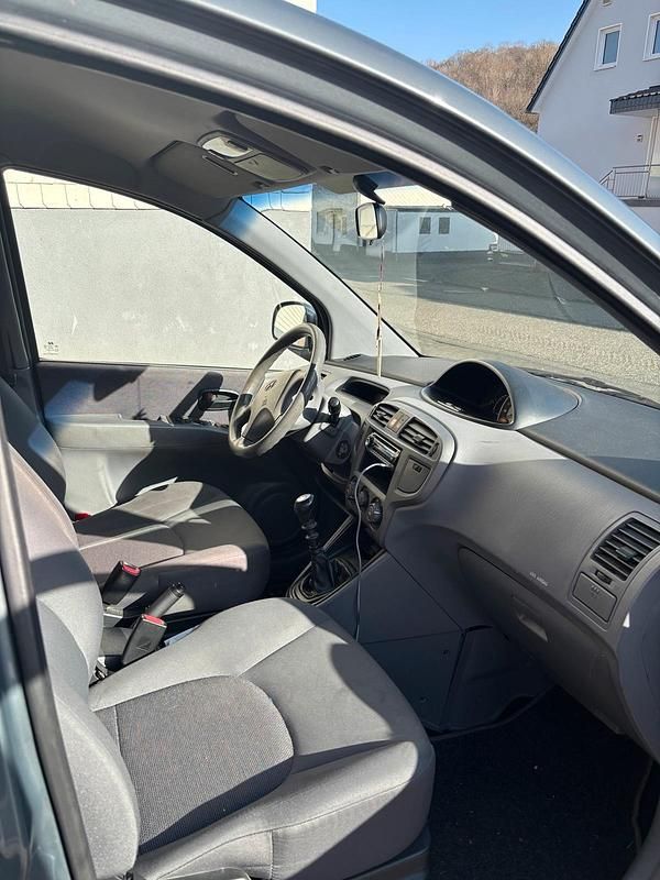 Gebraucht Hyundai Matrix 110 PS (80 kW) 2009 Grau Van / Kleinbus