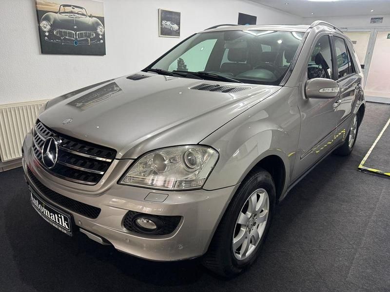 Grau Gebraucht 2006 Mercedes ML320 SUV | 5.990 € (Fairer Preis) - Bild 1/4