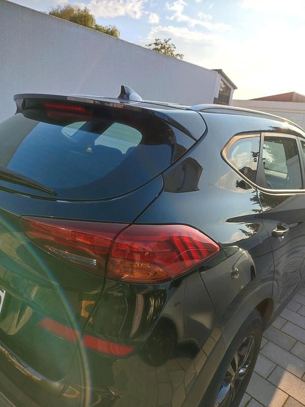 Schwarz Gebraucht 2018 Hyundai Tucson Trend SUV | 15.199 € (Guter Preis) - Bild 1/4