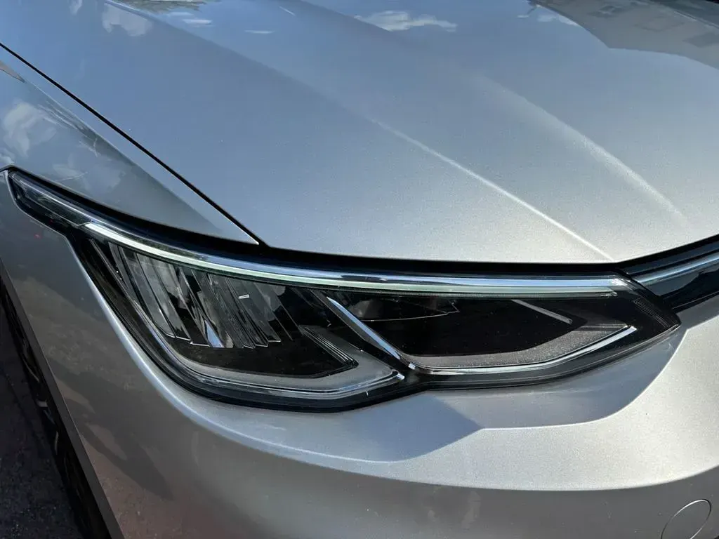 Gebraucht VW Golf VIII Life 150 PS (110 kW) 2023 Silber Kombi