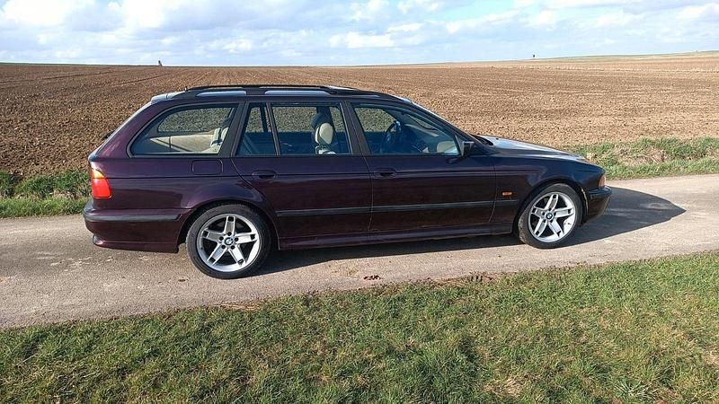 Gebraucht BMW 528 Shadowline 193 PS (141 kW) 1998 Violet Kombi