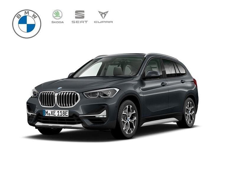 Grau Gebraucht 2021 BMW X1 xLine SUV | 23.440 € (Fairer Preis) - Bild 1/4