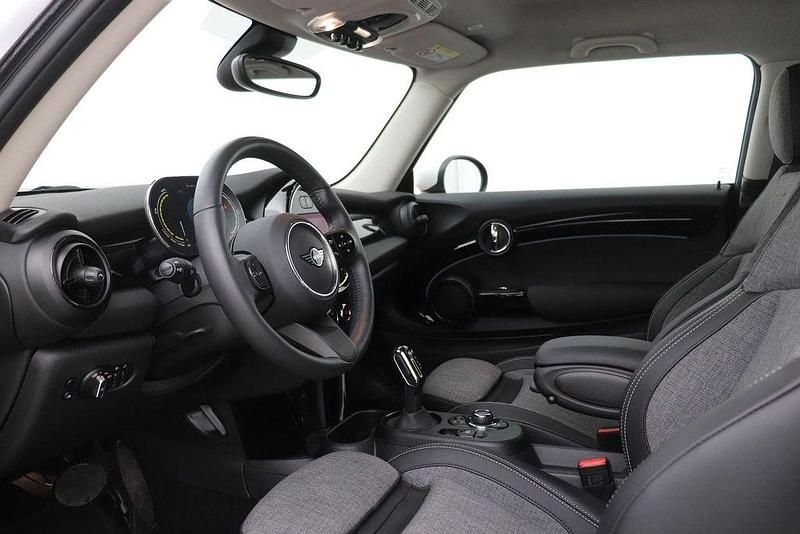 Gebraucht Mini Cooper Classic 135 kW (184 PS) 2023 Rot Kleinwagen