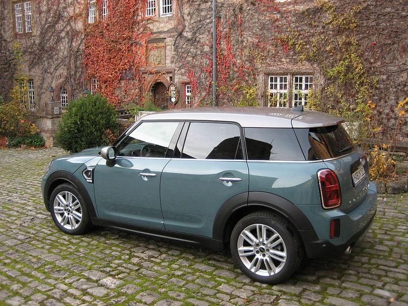Grün Gebraucht 2023 Mini Cooper S Countryman Classic SUV | 32.000 € (Fairer Preis) - Bild 1/4