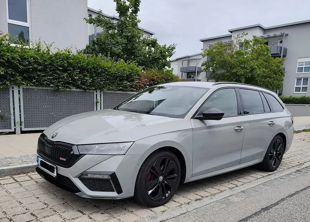 Gebraucht Skoda Octavia RS 200 PS (147 kW) 2021 Grau Kombi
