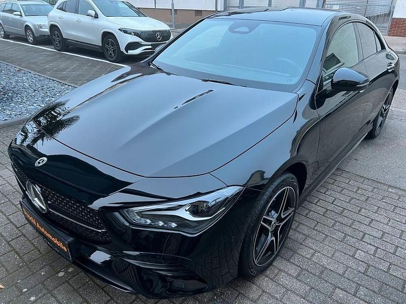 Schwarz Gebraucht 2024 Mercedes CLA250e Limousine | 34.790 € (Guter Preis) - Bild 1/4
