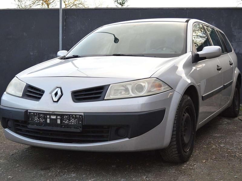 Platingrau Gebraucht 2008 Renault Mégane GrandTour Authentique Kombi | 1.999 € (Fairer Preis) - Bild 1/4