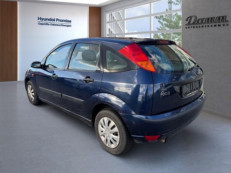 Gebraucht Ford Focus 101 PS (74 kW) 2003 Blau Kleinwagen