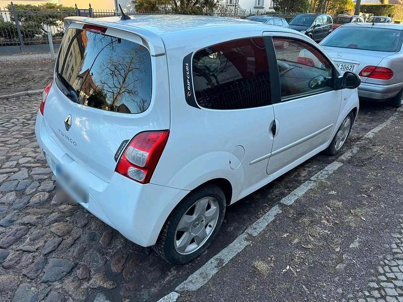Gebraucht Renault Twingo Rip Curl 75 PS (55 kW) 2010 Weiß Kleinwagen