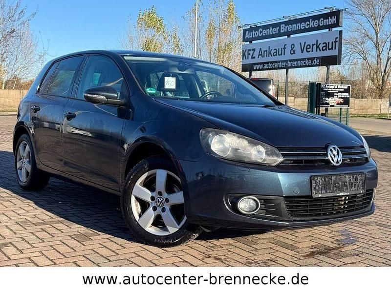 Blau Gebraucht 2010 VW Golf VI Team Limousine | 4.950 € (Guter Preis) - Bild 1/4