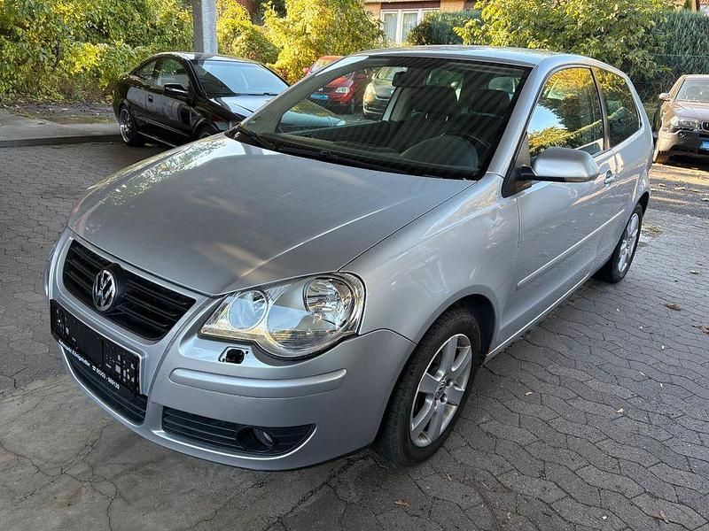 Silber Gebraucht 2009 VW Polo United Kleinwagen | 3.690 € (Fairer Preis) - Bild 1/4