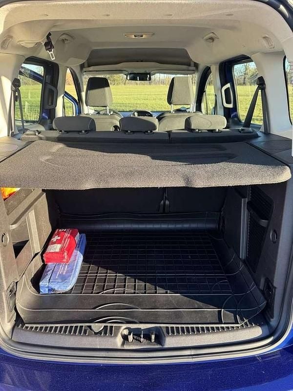 Gebraucht Ford Tourneo 75 PS (55 kW) 2014 Kombi