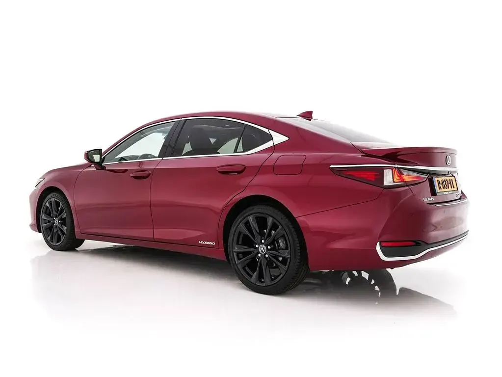 Gebraucht Lexus ES300 Business Edition 218 PS (160 kW) 2022 Rot Limousine