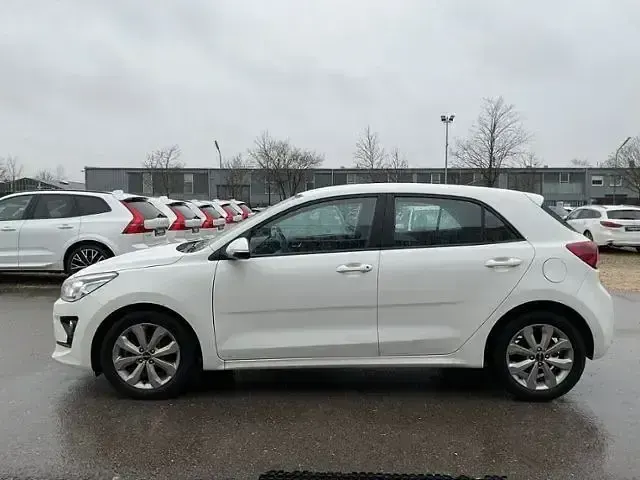 Gebraucht Kia Rio Vision 101 PS (74 kW) 2023 Weiß Kleinwagen