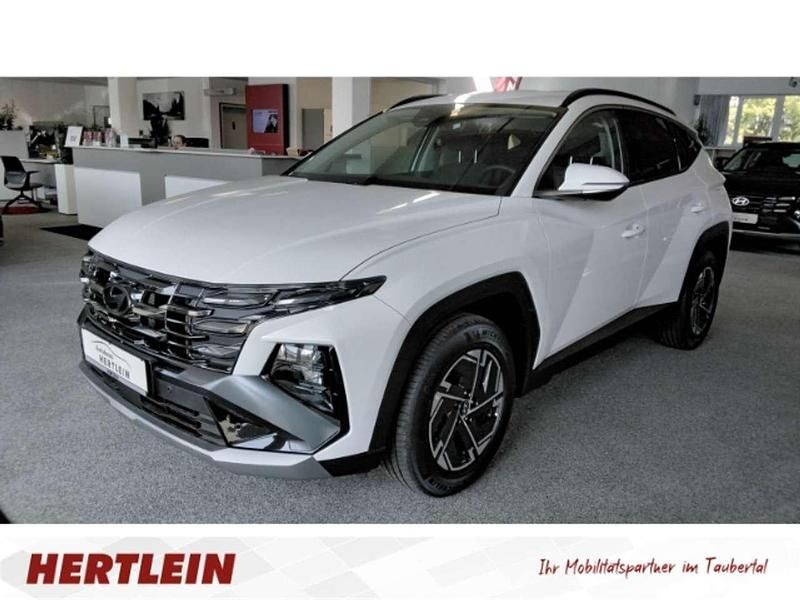 Serenity white Neu 2025 Hyundai Tucson Select SUV | 30.990 € (Superpreis) - Bild 1/4