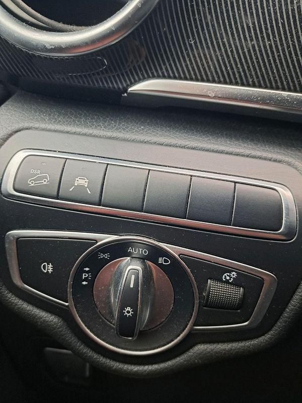 Gebraucht Mercedes V250 190 PS (139 kW) 2017 Grau Van / Kleinbus