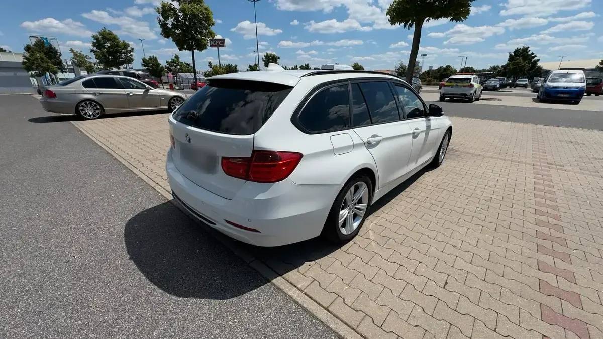Gebraucht BMW 318 143 PS (105 kW) 2014 Weiß Kombi
