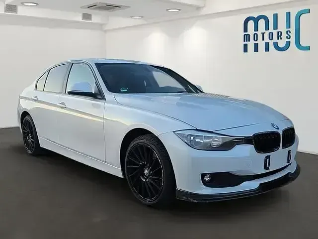 Używany BMW 320 184 KM (135 kW) 2014 Biały Sedan/Limuzyna