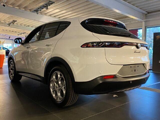 Gebraucht Alfa Romeo Tonale Sprint 131 PS (96 kW) 2024 Weiß SUV