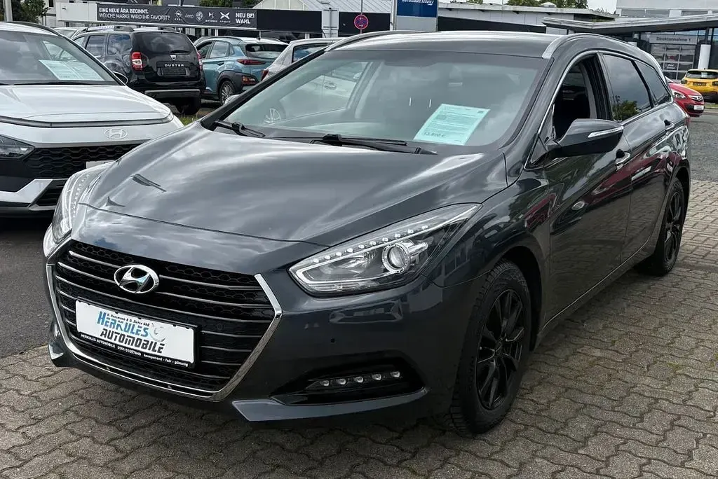 Gebraucht Hyundai i40 165 PS (121 kW) 2015 Grau Limousine