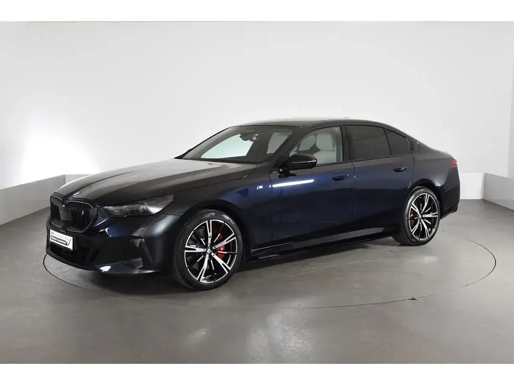 Gebraucht BMW i5 Shadowline 105 kW (143 PS) 2025 Schwarz Limousine