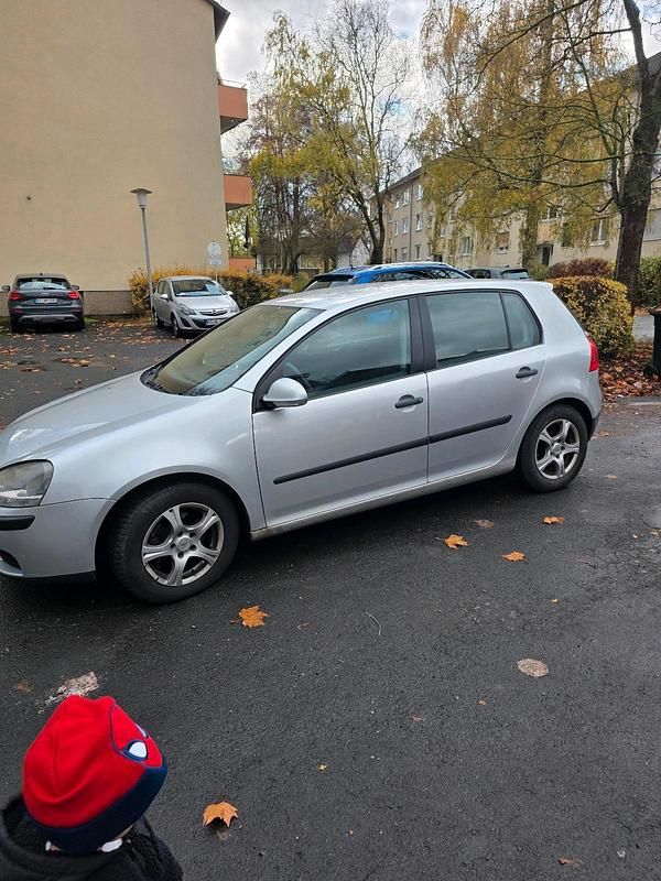 Gebraucht VW Golf IV 115 PS (84 kW) 2004 Silber Limousine