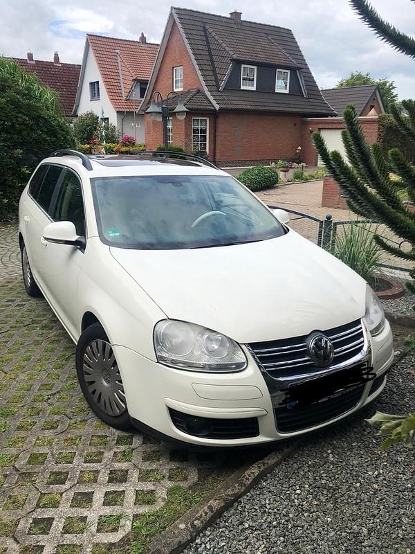 Weiß Gebraucht 2008 VW Golf V Kombi | 2.800 € (Guter Preis) - Bild 1/4