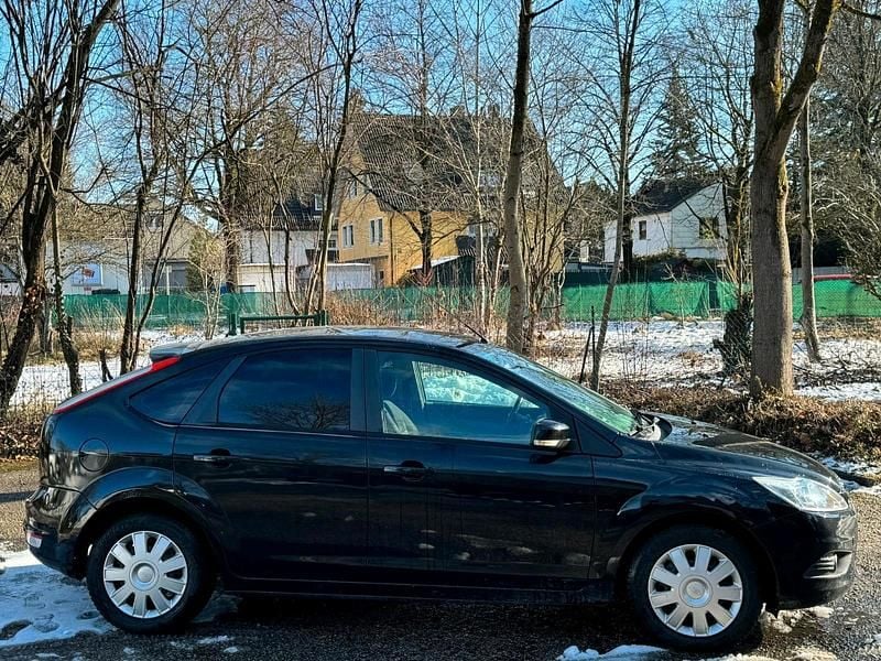 Gebraucht Ford Focus 2011 Schwarz Limousine
