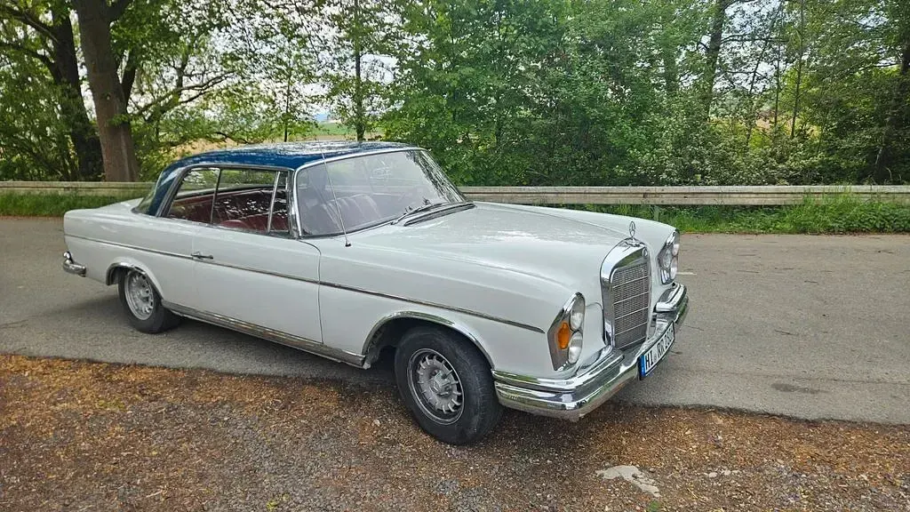 Gebraucht Mercedes S250 160 PS (117 kW) 1966 Weiß Limousine